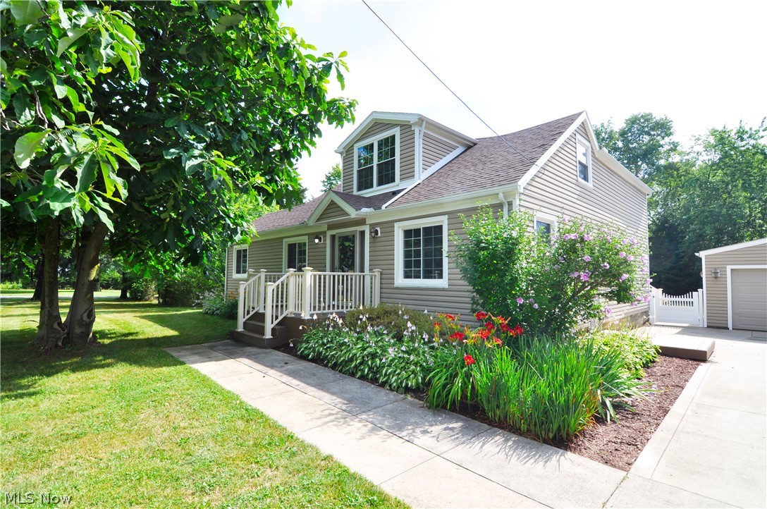 Barberton Homestead - Residential
