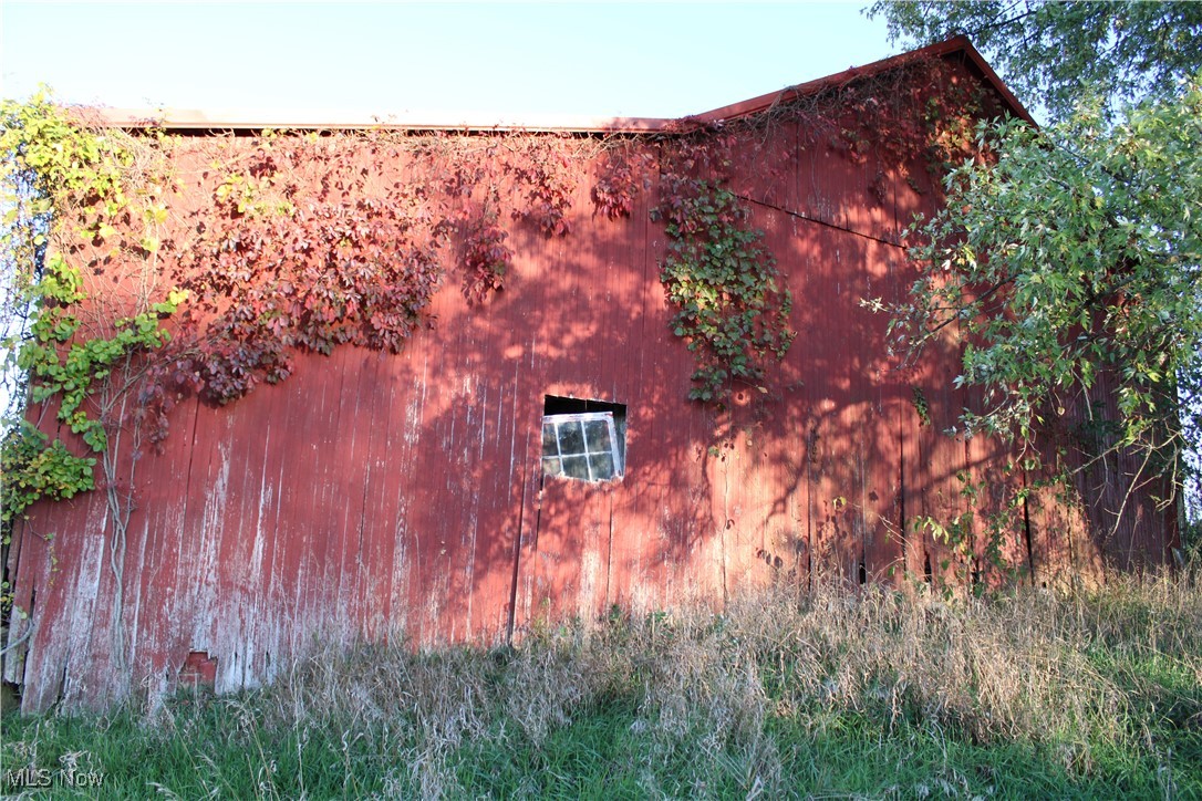 Wright Road, Barnesville, Ohio image 7