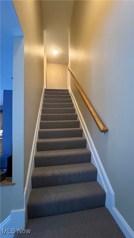 Chateaux/Emery Woods - Residential