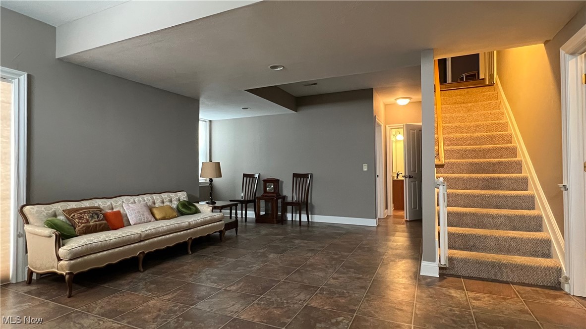 Chateaux/Emery Woods - Residential