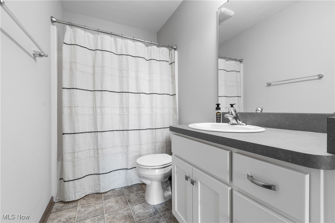 1825 Blackberry Lane, Orrville, Ohio image 24