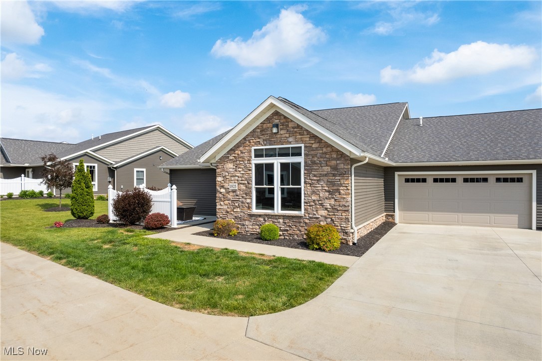 1825 Blackberry Lane, Orrville, Ohio image 4