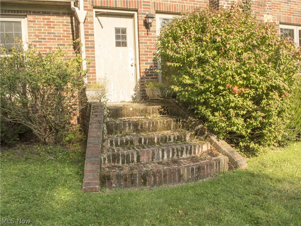 City/Canfield - Residential