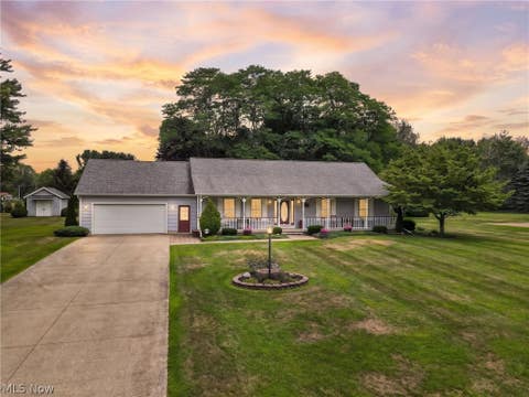 Homes For Sale - 7380 Fieldstone Avenue<br/> Conneaut, OH 44030