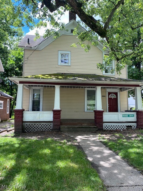 This is a great opportunity to own an University of Akron Rental home! Close to the campus and downtown!