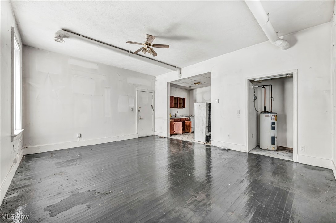 Fine - Commercial Sale