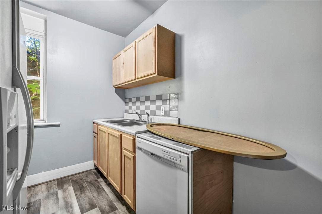 Fine - Commercial Sale