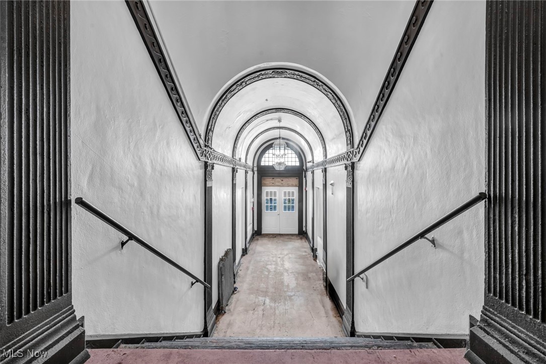 Fine - Commercial Sale