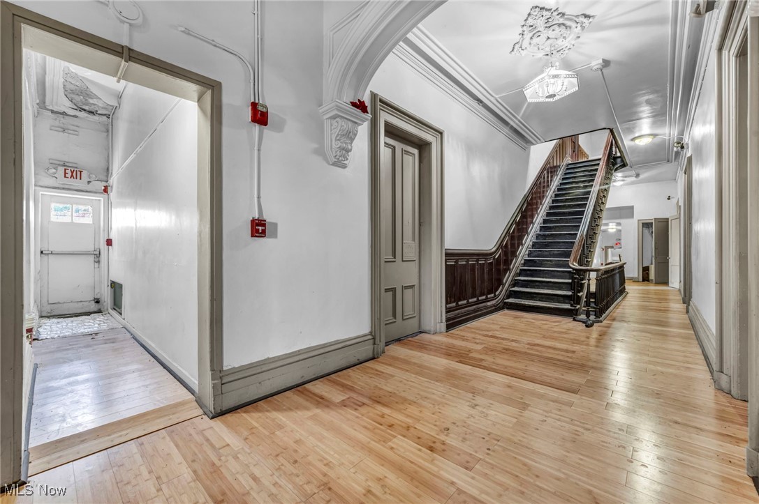 Fine - Commercial Sale