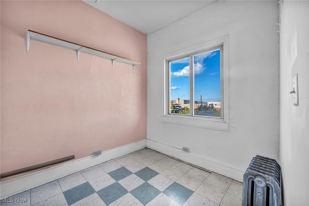 Fine - Commercial Sale