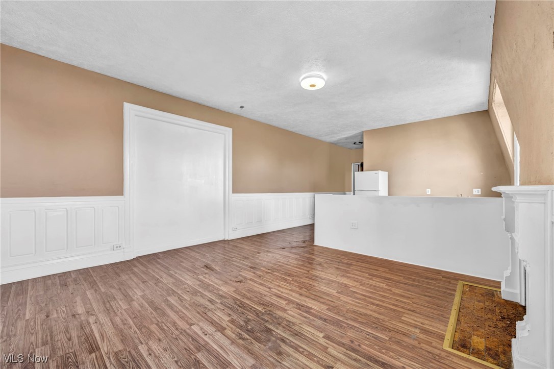 Fine - Commercial Sale