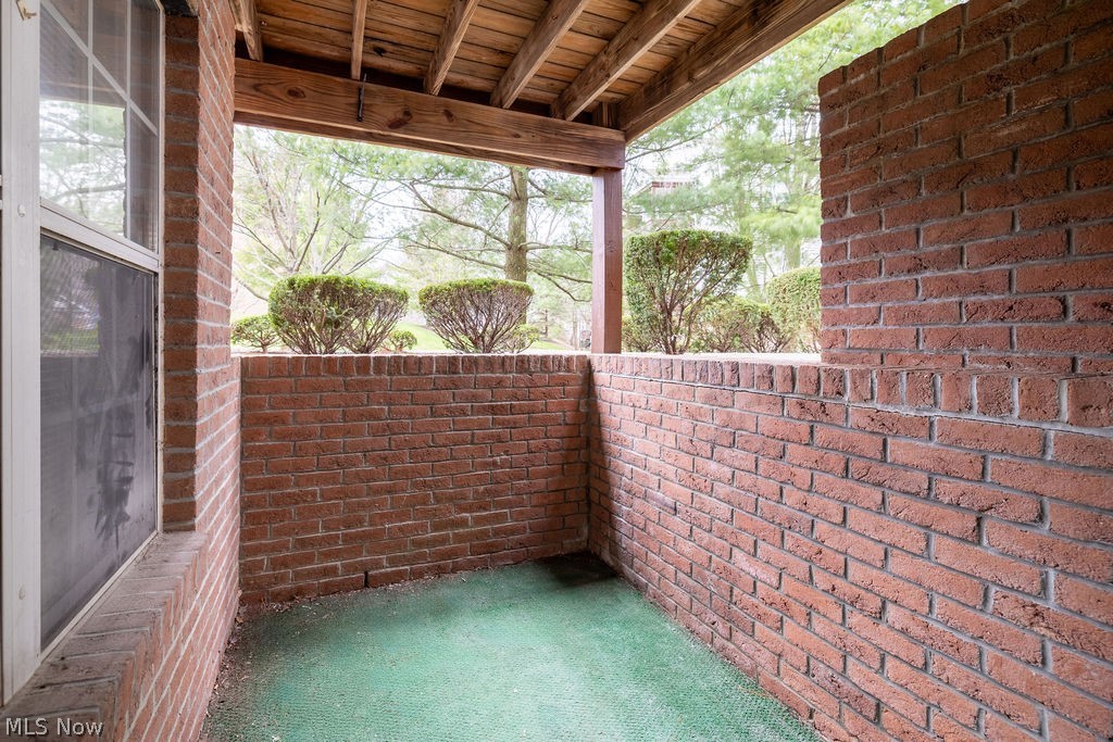 Arbors Condos/King James North - Residential