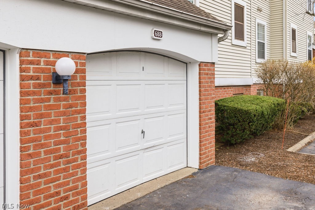 Arbors Condos/King James North - Residential