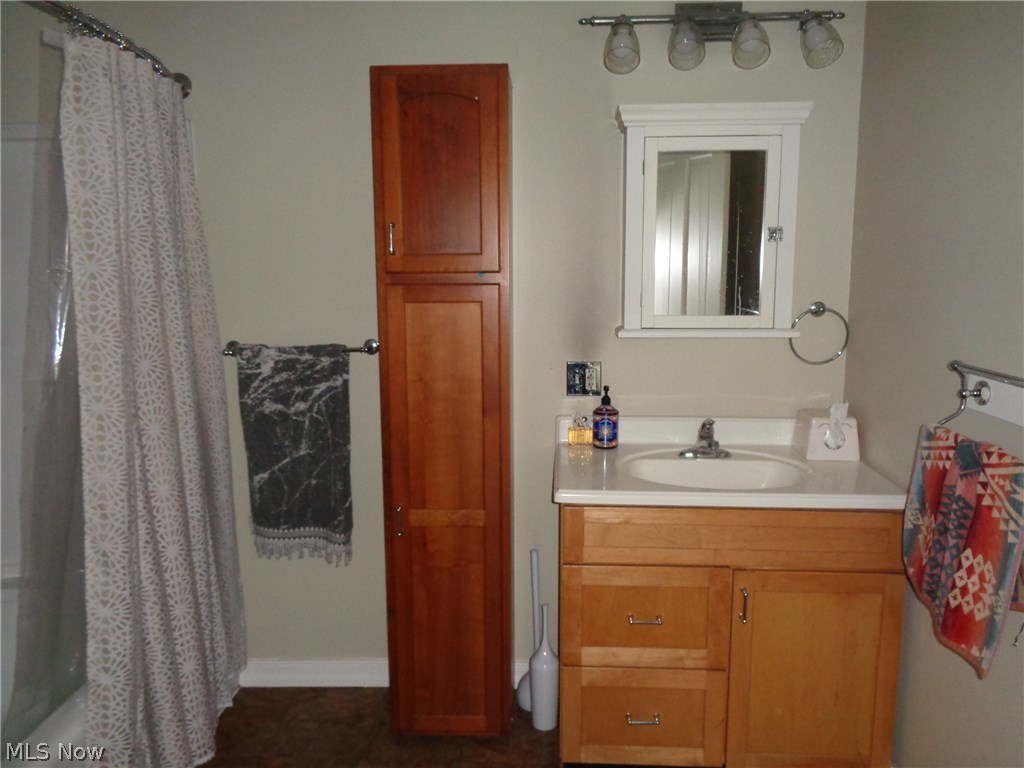 E & U - Residential Income