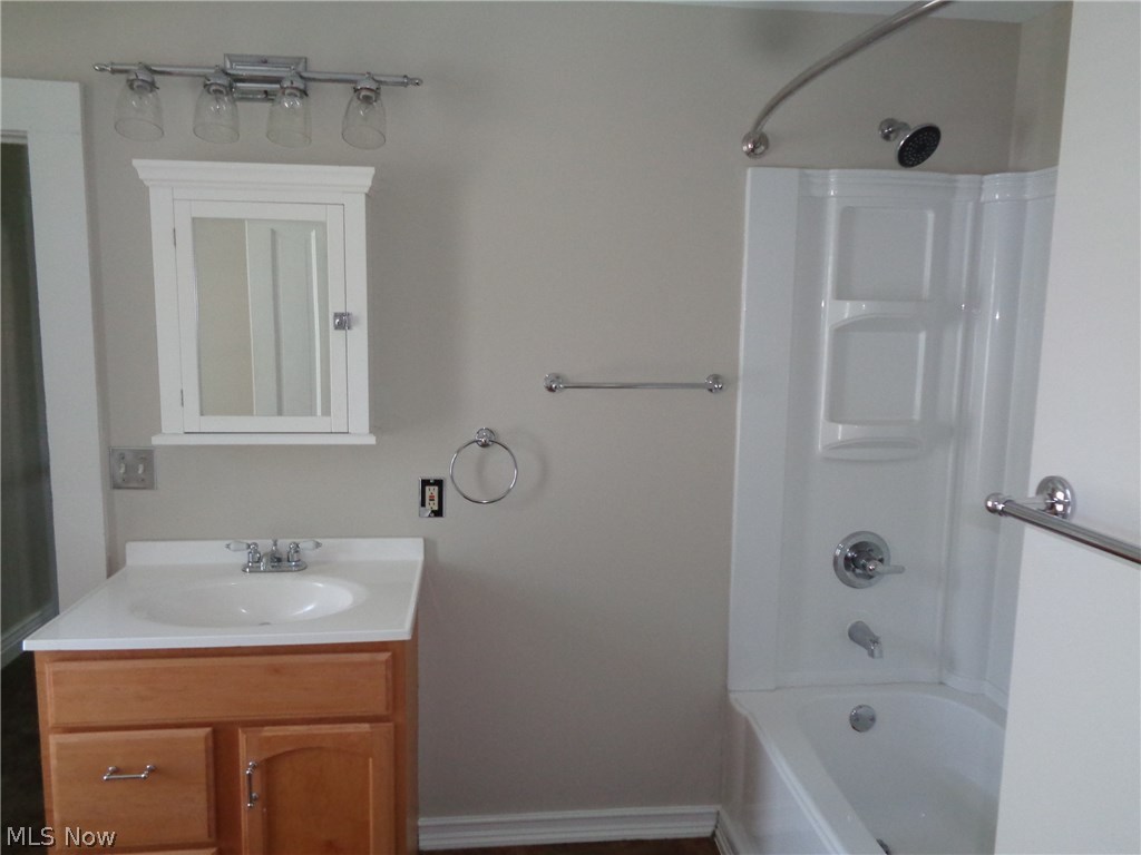 E & U - Residential Income