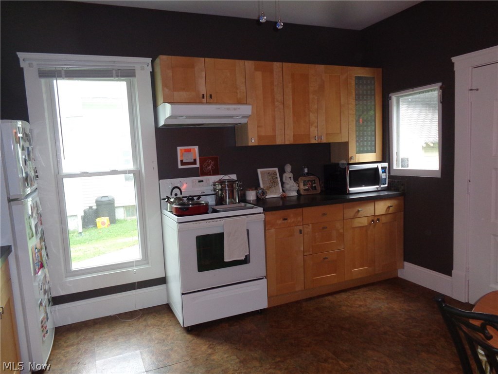 E & U - Residential Income