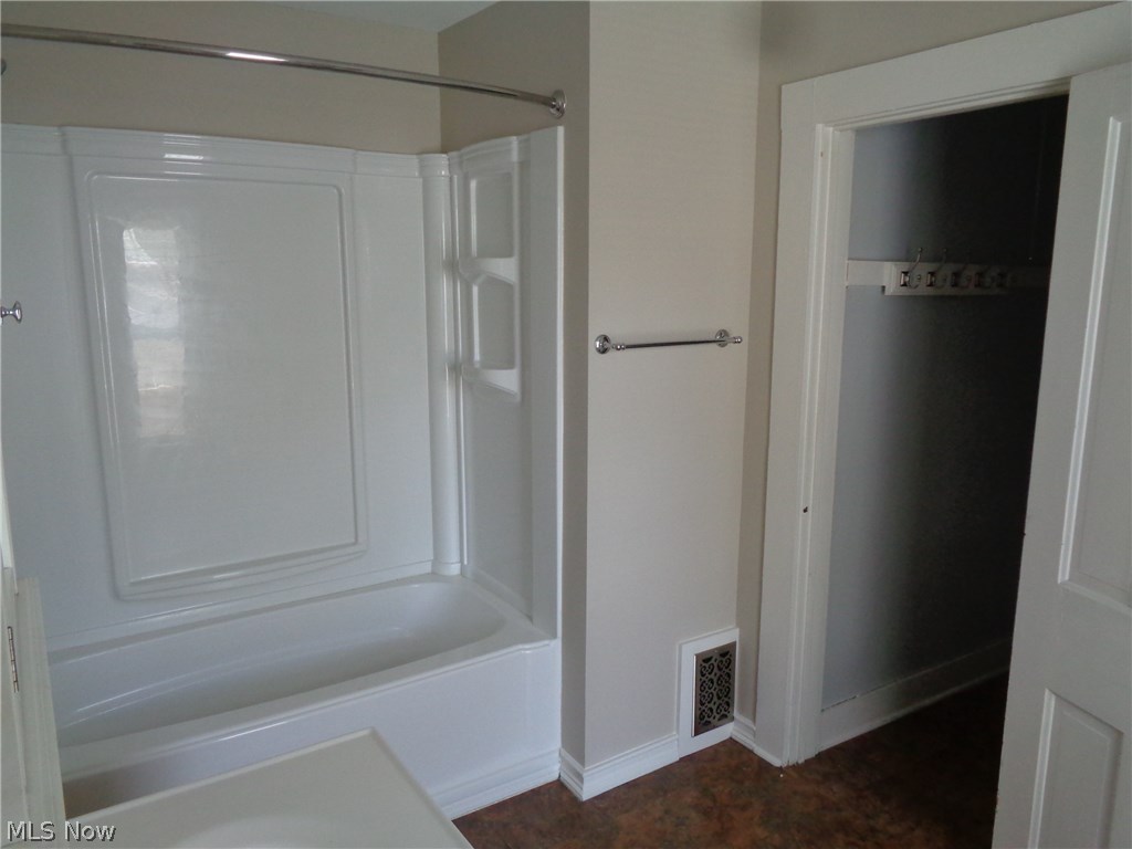 E & U - Residential Income