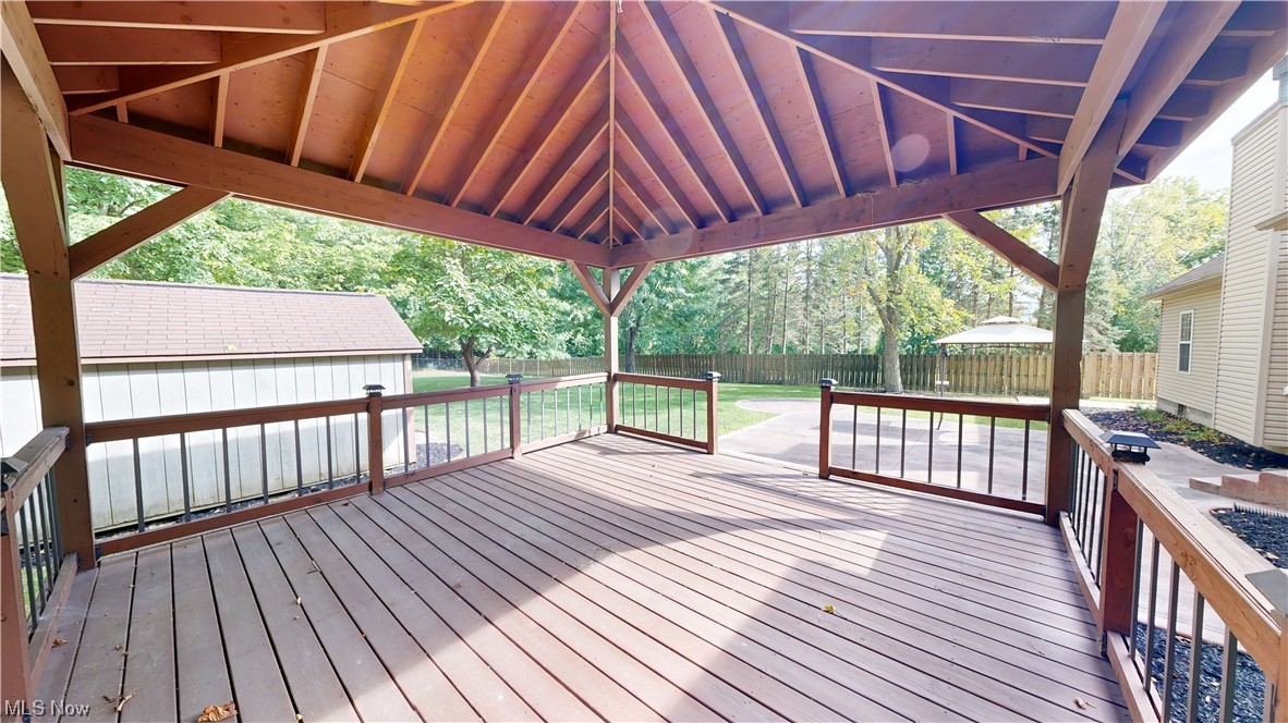 Bellflower Mdw 03b 09 - Residential