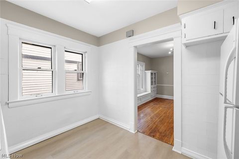 Tiny photo for 1695 Glenmont Road #Lower, Cleveland Heights, OH 44118 (MLS # 5202923)