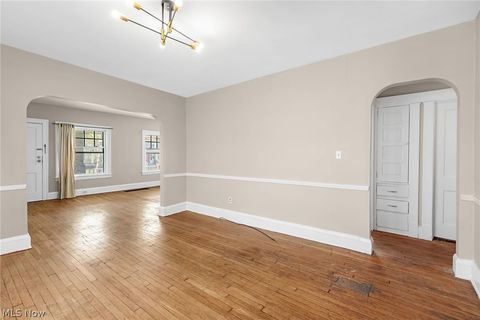 Tiny photo for 1695 Glenmont Road #Lower, Cleveland Heights, OH 44118 (MLS # 5202923)