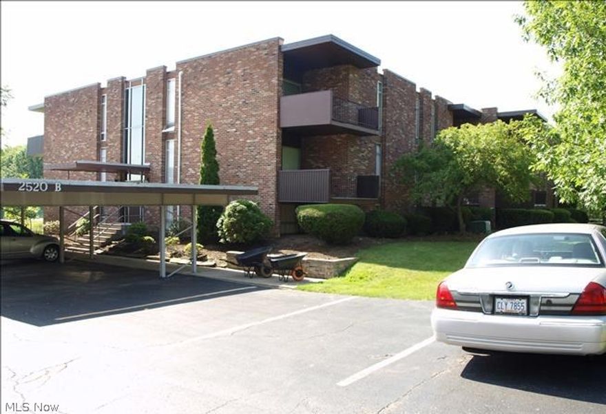 Freshly painted, ready to move in! Lower level with laundry next door. Newer carpet. Open kitchen/living/dining room. Carport & pool.