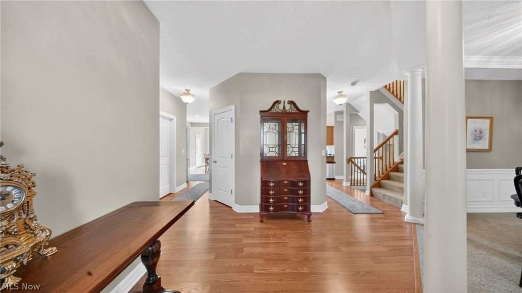 Photo of 103 Walden Ridge Drive, Hinckley, OH 44233 (MLS # 5209556)