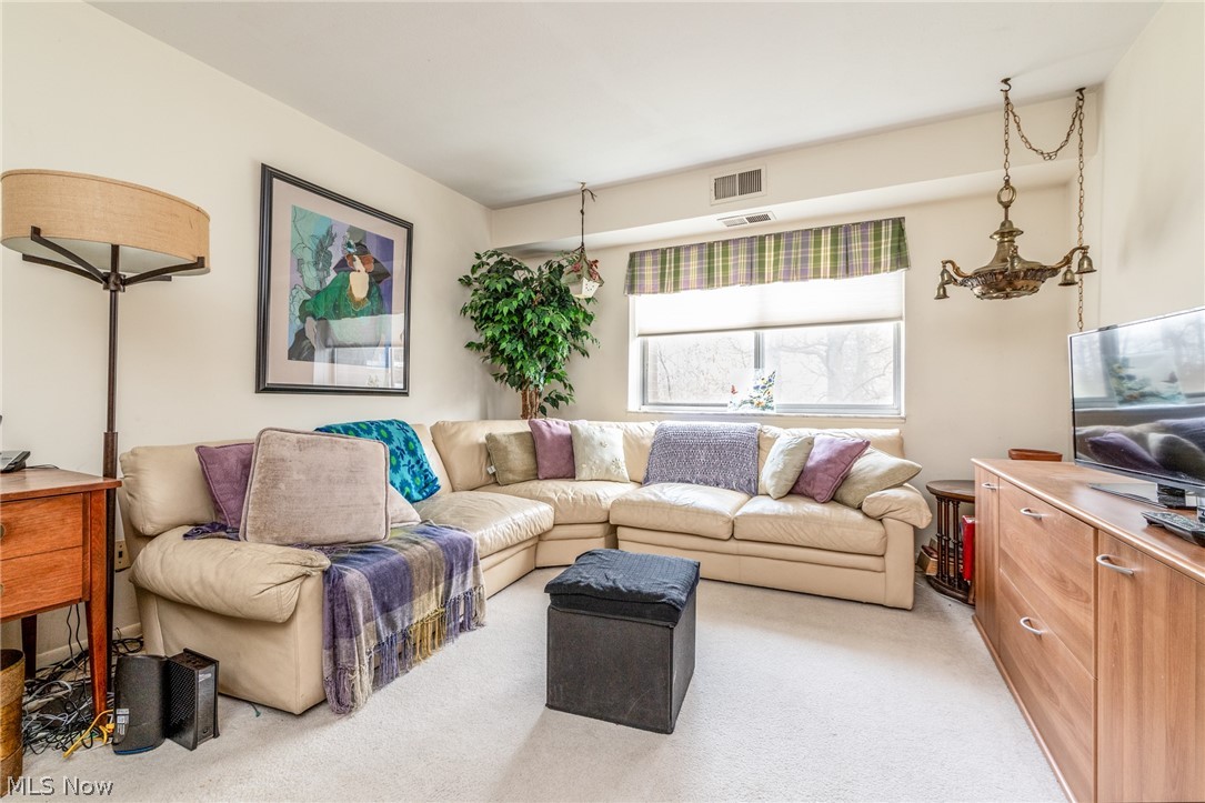 Acacia On The Green - Residential