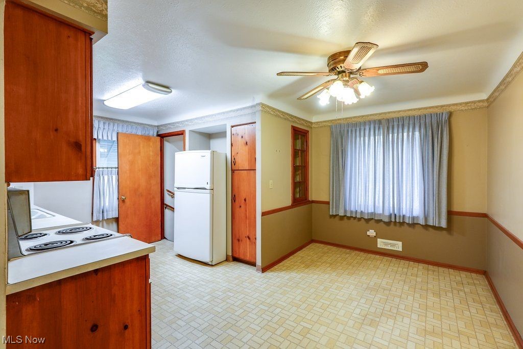 4259 W 162nd Street, Cleveland, Ohio image 5