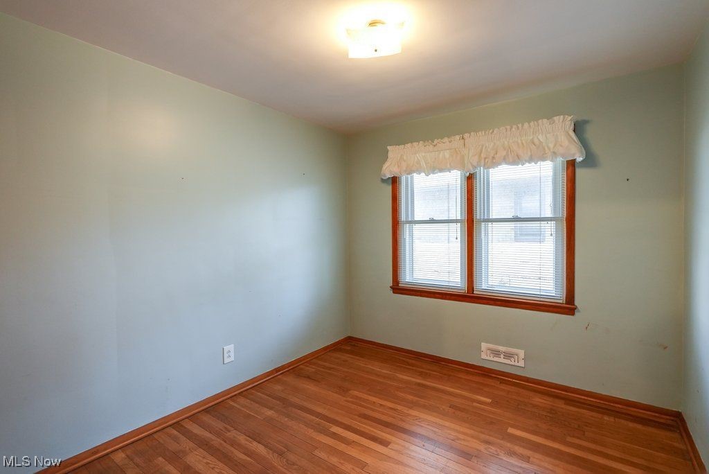 4259 W 162nd Street, Cleveland, Ohio image 11