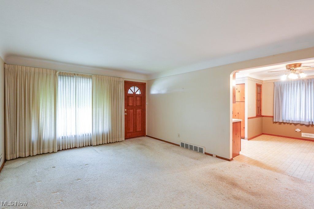 4259 W 162nd Street, Cleveland, Ohio image 3