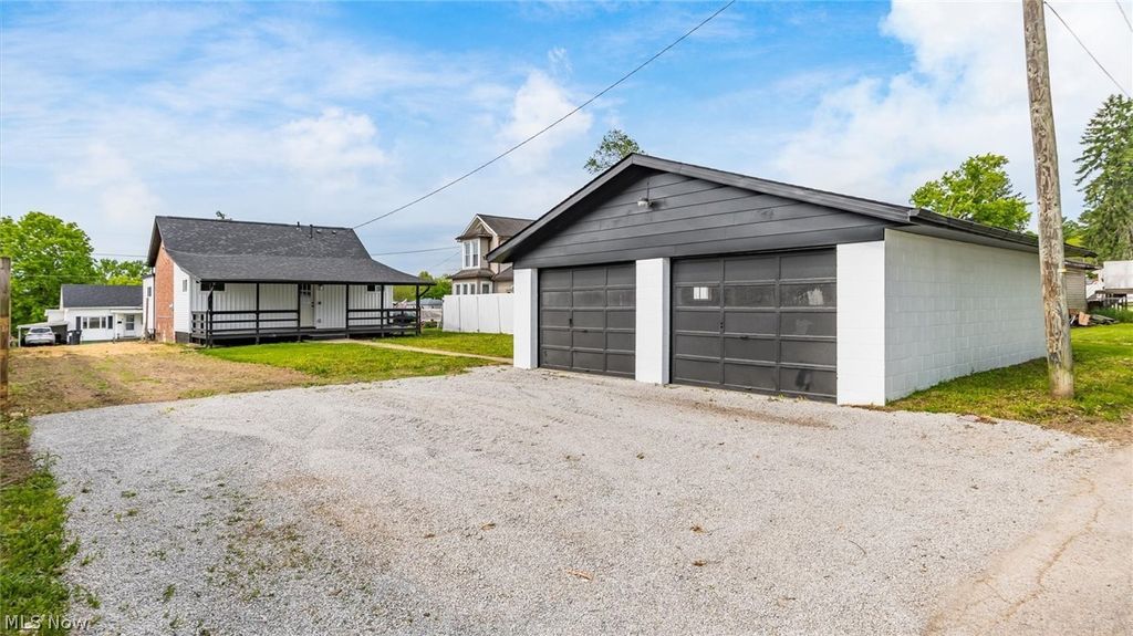 Photo of 182 High Street, Roseville, OH 43777 (MLS # 5211009)