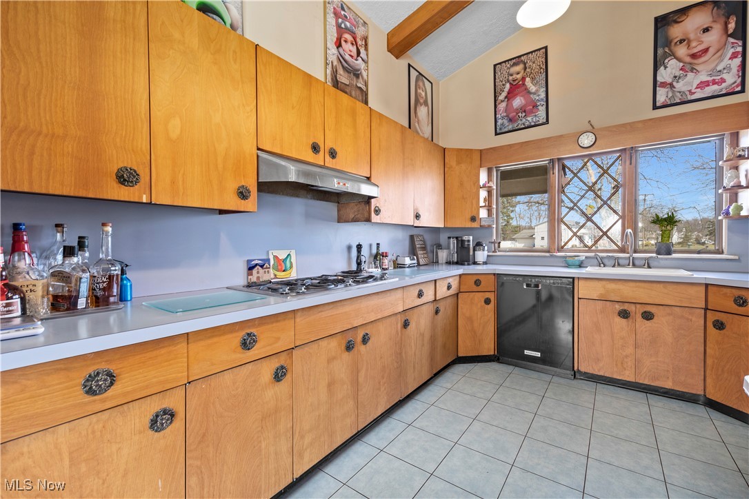 5085 Spalding Court, Lorain, Ohio image 16