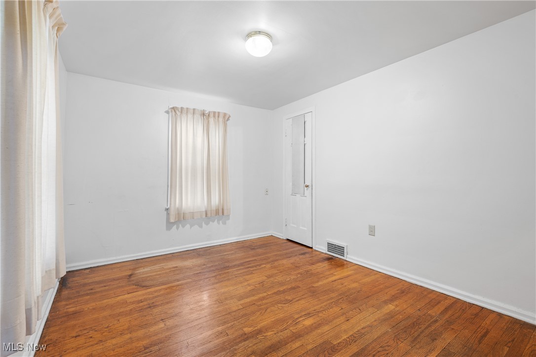 948 Roslyn Avenue, Akron, Ohio image 22