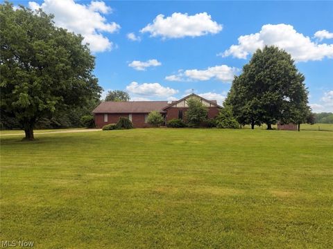 Homes For Sale - 12491 Arnold Road<br/> Wayne County, Orrville, OH 44667