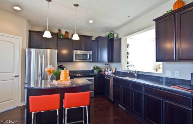 The Townes of Pepper Pike at Sterling Lakes - Residential