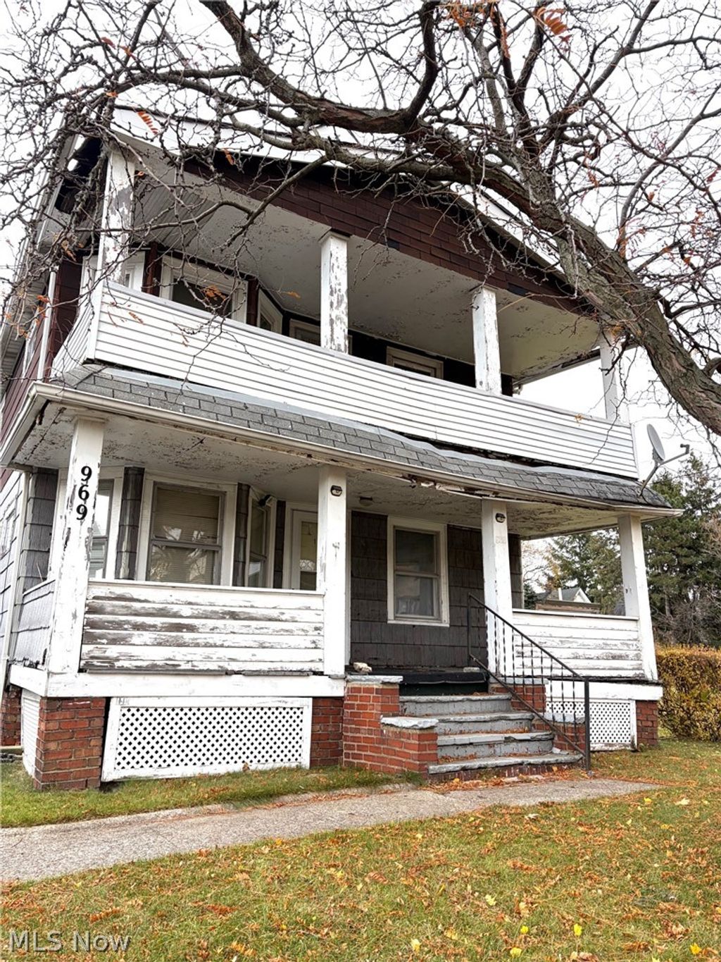 Photo of 969 Evangeline Road, Cleveland, OH 44110 (MLS # 5193789)