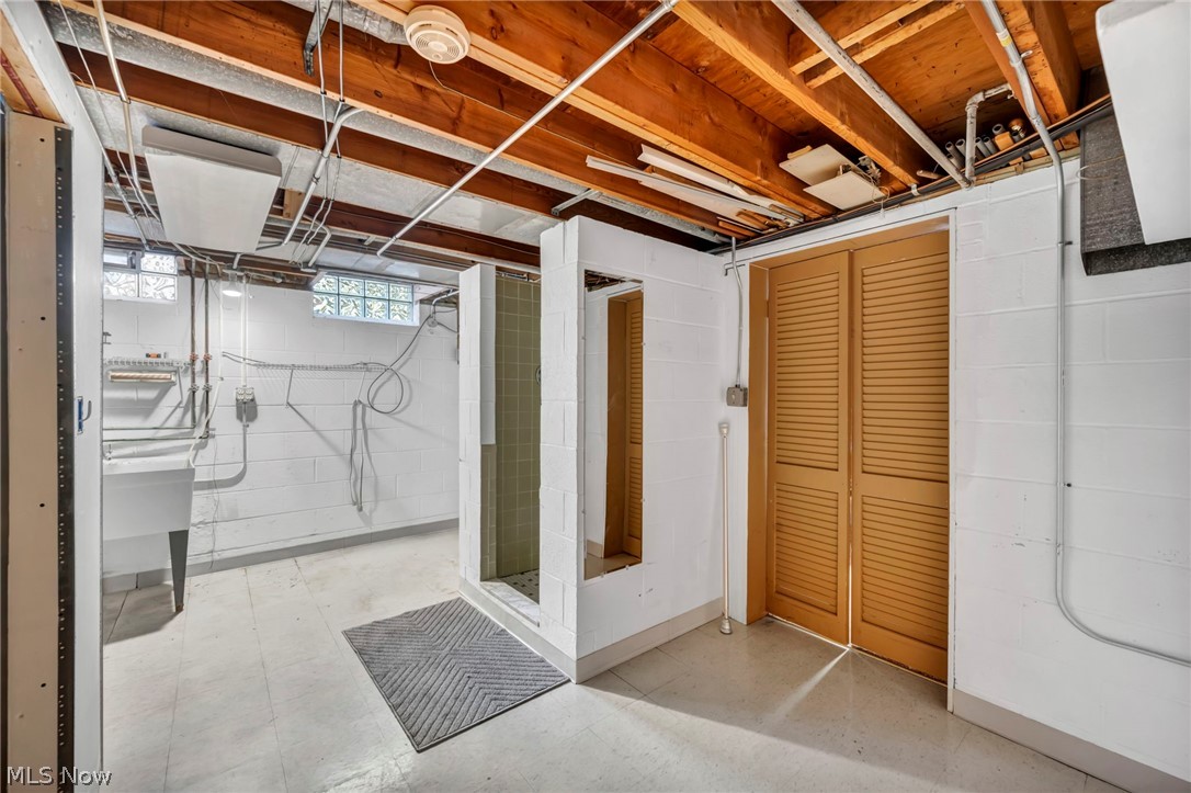 Dawn Cliff 01 - Residential