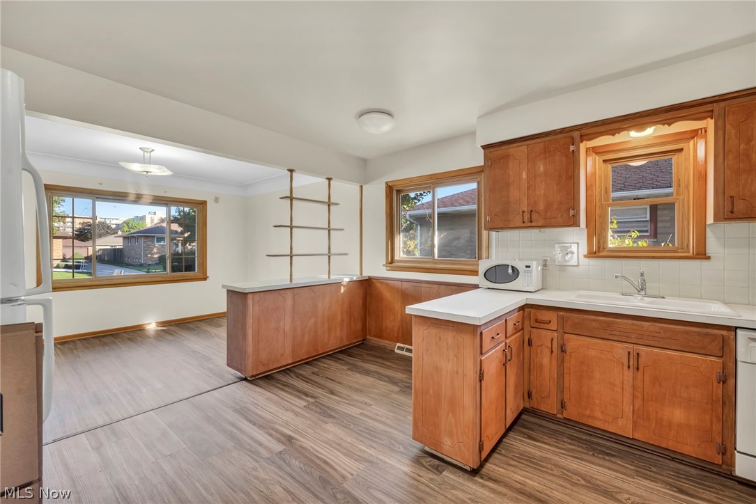 Dawn Cliff 01 - Residential