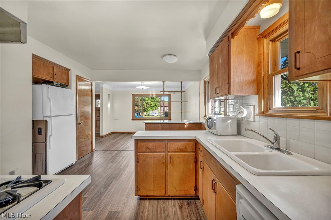 Dawn Cliff 01 - Residential