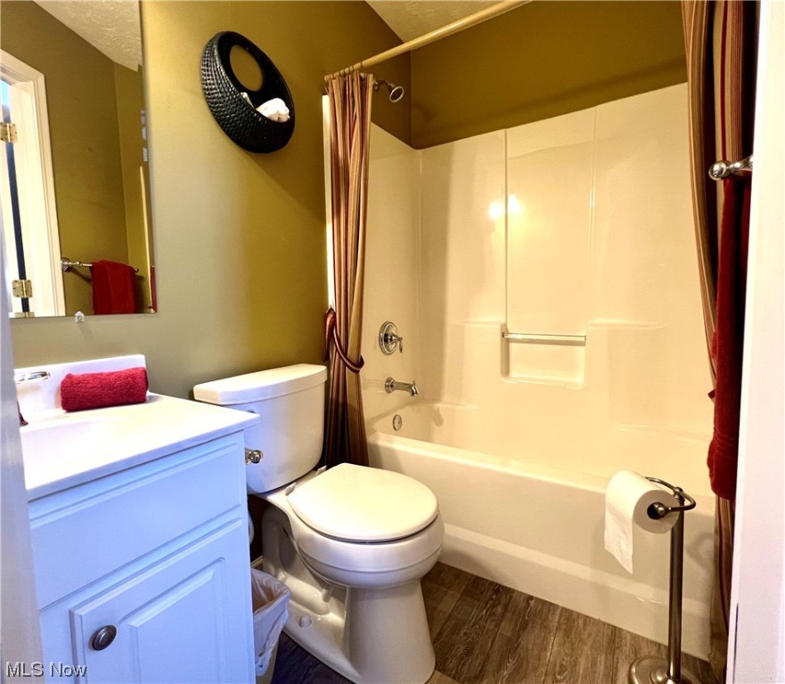 Old Westbury Estates Condo - Residential