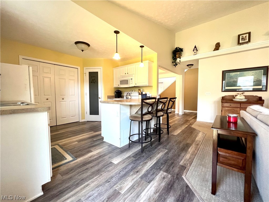 Old Westbury Estates Condo - Residential