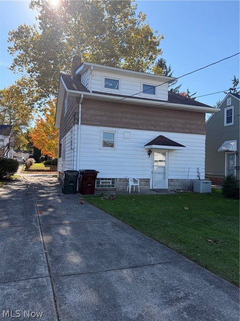 Tiny photo for 8104 Chesterfield Avenue, Parma, OH 44129 (MLS # 5256945)