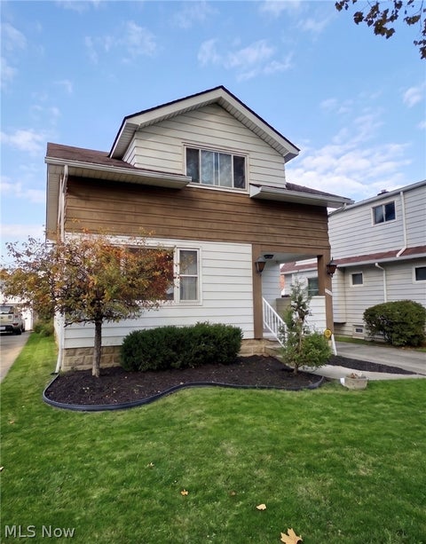 Tiny photo for 8104 Chesterfield Avenue, Parma, OH 44129 (MLS # 5256945)