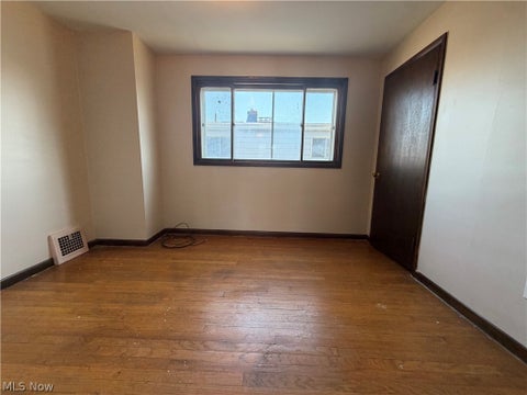 Tiny photo for 8104 Chesterfield Avenue, Parma, OH 44129 (MLS # 5256945)