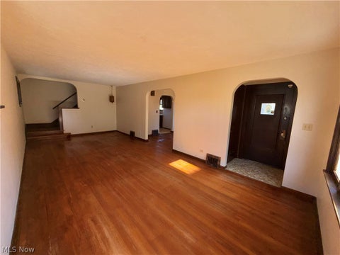 Tiny photo for 8104 Chesterfield Avenue, Parma, OH 44129 (MLS # 5256945)