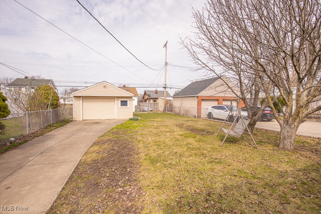 6214 Luelda Avenue, Parma, Ohio image 26