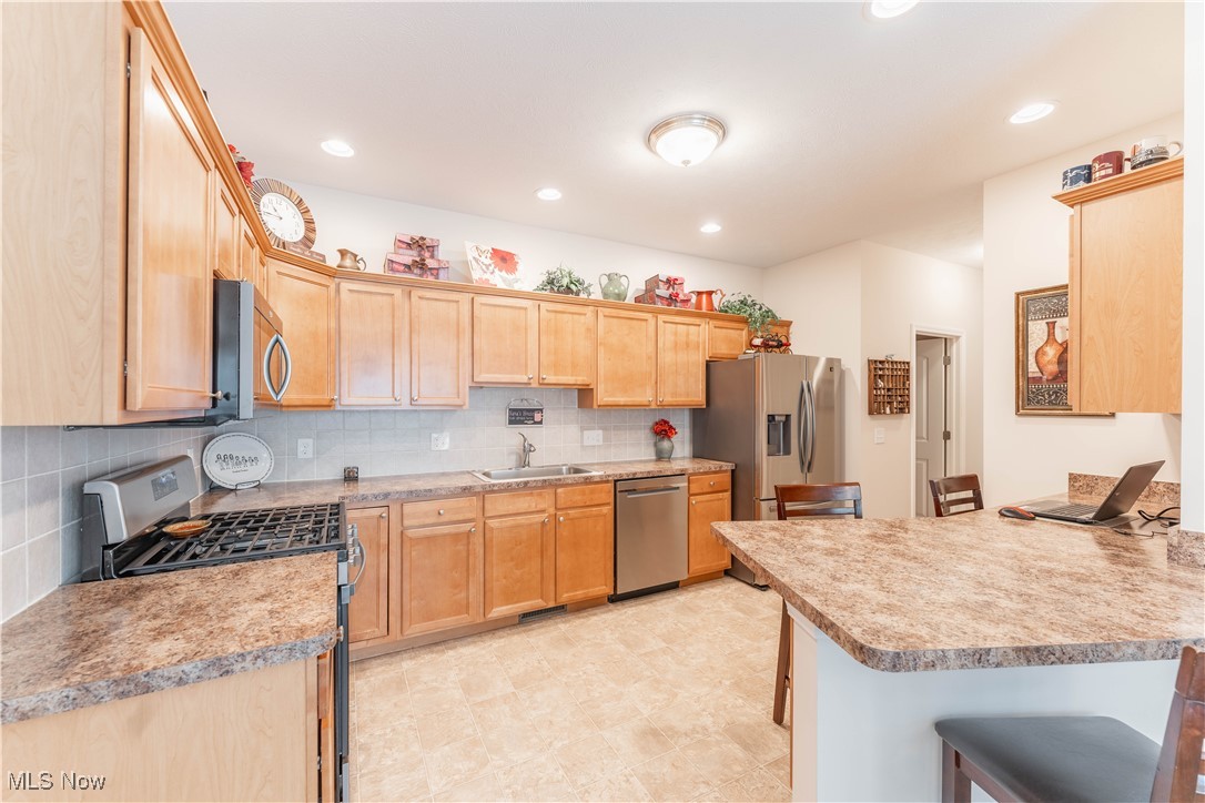 Cross Creek Village Condo - Residential