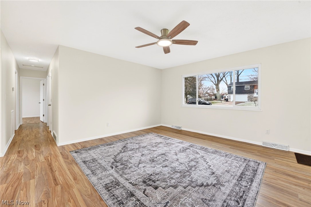 1424 Roosevelt Avenue