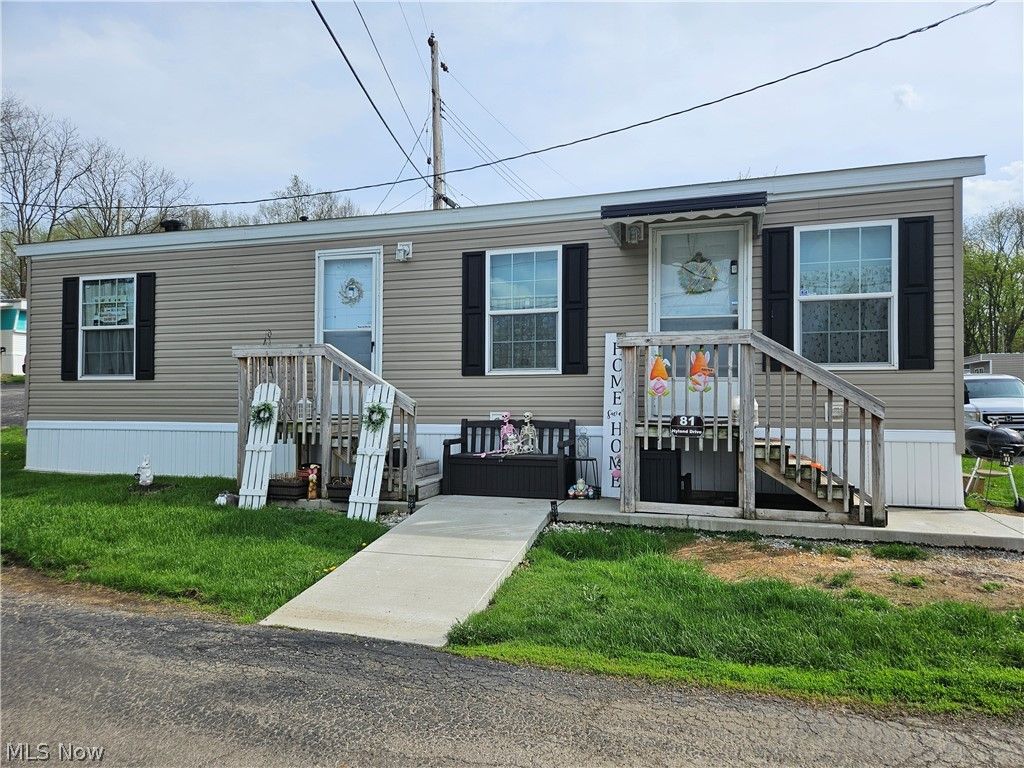 Photo of 81 Hyland Drive, Akron, OH 44312 (MLS # 5201596)