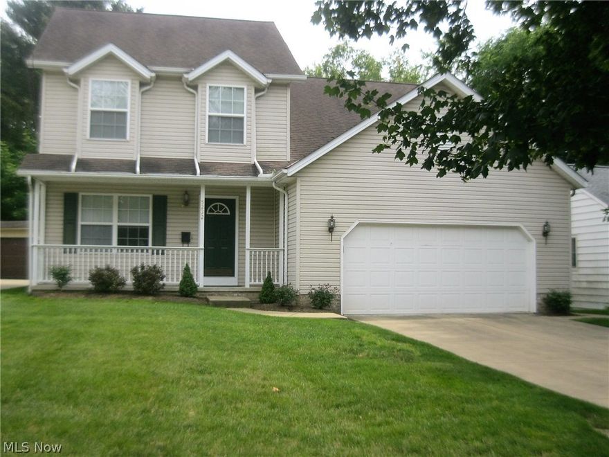 19 YRS OLD* 4 BDRMS 2 1/2 BATHS* EAT-IN KITCHEN WITH ALL NEWER APPLIANCES* NEUTRAL INTERIOR* 19 FT MASTER SUITE WITH JACUZZI TUB PLUS FULL SHOWER* SPACIOUS FAMILY ROOM WITH FIREPLACE AND SLIDING DOOR LEADING TO PATIO* 200 FT. DEEP LOT* BEAUTIFUL,PRIVATE BACKYARD* FULL BASEMENT* 2 1/2 CAR ATTACHED GARAGE* PETS MAY BE CONSIDERED ON A CASE-BY-CASE BASIS* Available August 1st.